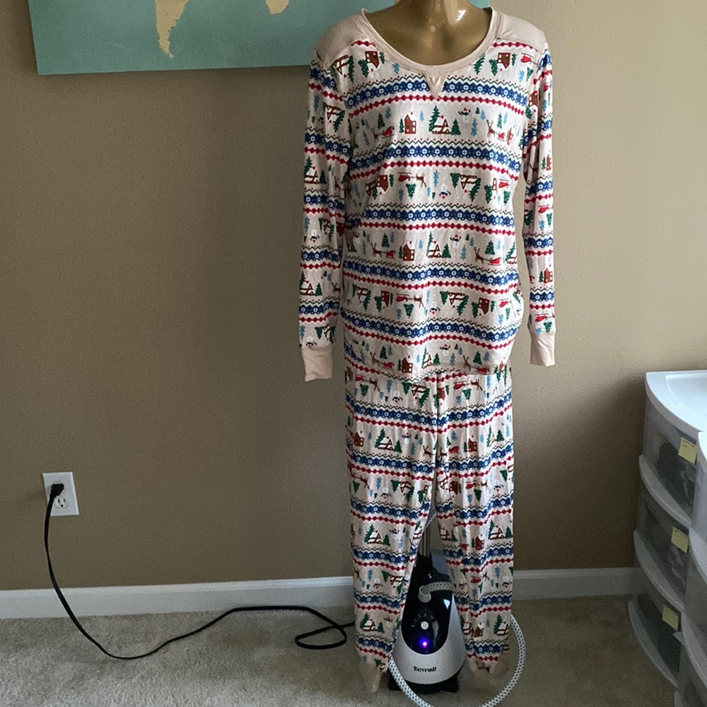 Ladies Christmas pajamas